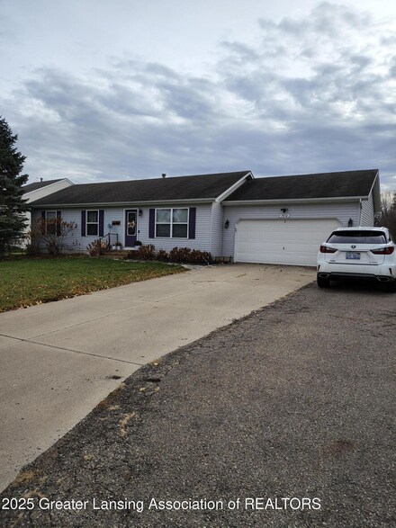 1454 Adams St, Dansville, MI 48819