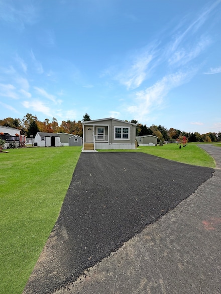 185 Old State Rd Unit 49, Broadalbin, NY 12025
