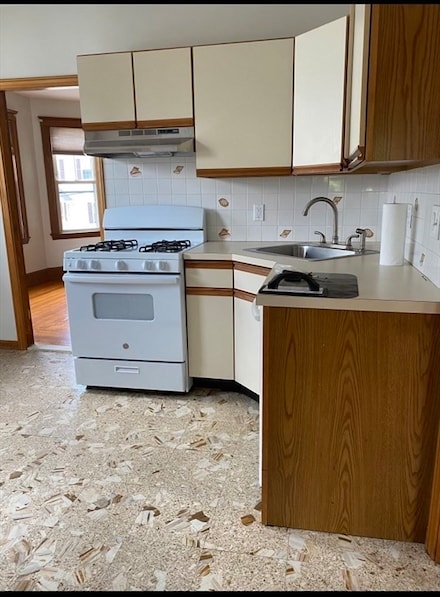 92 Myrtle St Unit 2, Medford, MA 02155