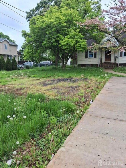 1536 State Route 27, North Brunswick, NJ 08902