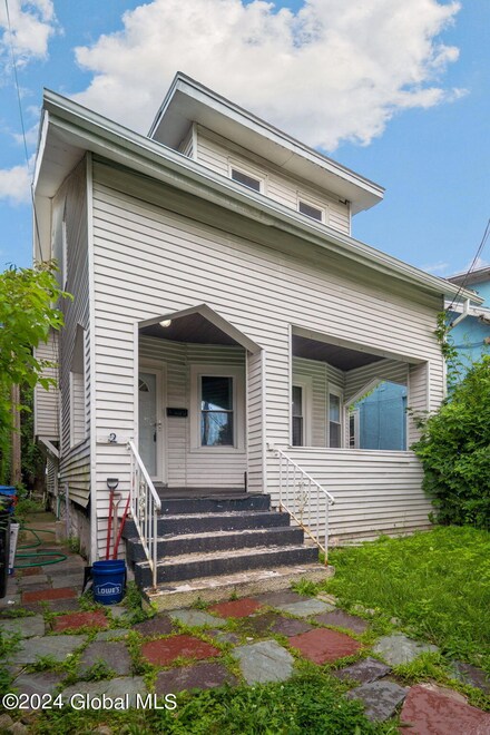 2 Albion Ave, Albany, NY 12209