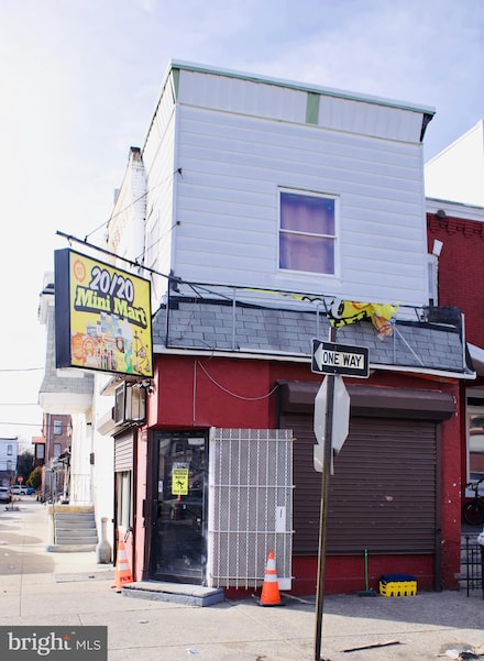 1000 N 43rd St, Philadelphia, PA 19104
