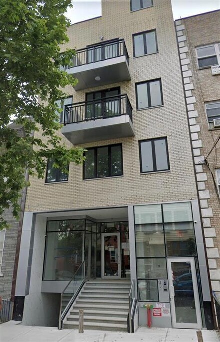 832 40th St Unit 5A, Brooklyn, NY 11232