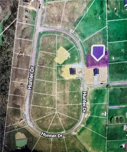 318 Hunter Dr, Scottdale, PA 15683