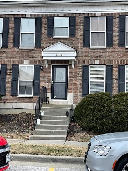 8122 N Lawndale Ave, Kansas City, MO 64119