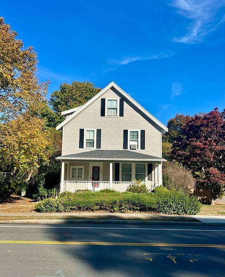 556 Webster St, Needham Heights, MA 02494
