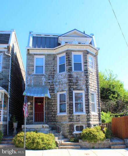 9 Independence St, Cumberland, MD 21502