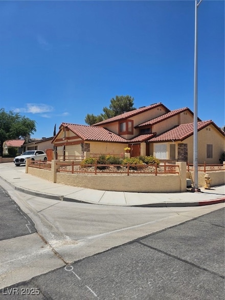 8600 Abanico Ct, Las Vegas, NV 89117