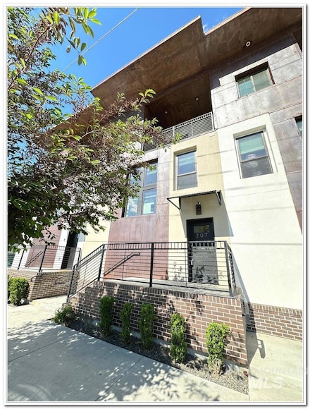 1514 W River St Unit 207, Boise, ID 83702