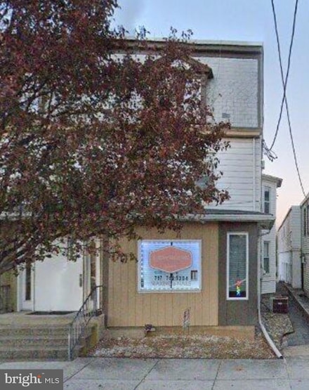 429 Bridge St Unit 2ND FLOOR REAR, New Cumberland, PA 17070