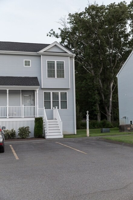 1 Paradise Ln Unit C4, Whitman, MA 02382