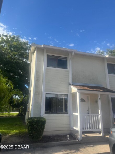 480 Reed Canal Rd Unit 6, South Daytona, FL 32119