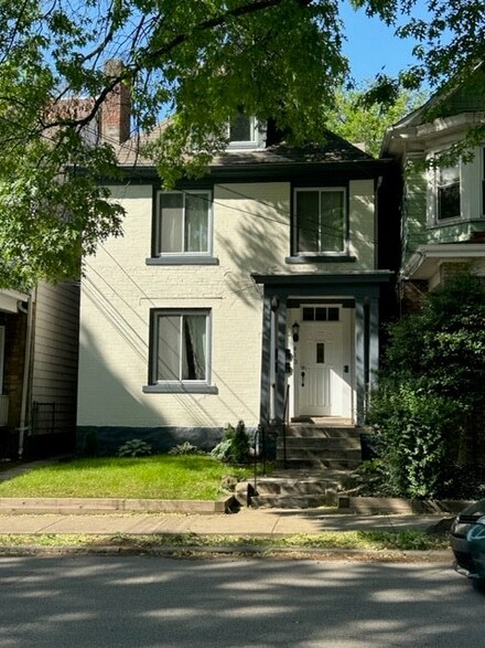 413 South Ave, Pittsburgh, PA 15221