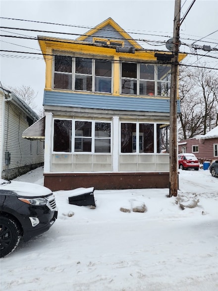 421 W 16th St, Erie, PA 16502