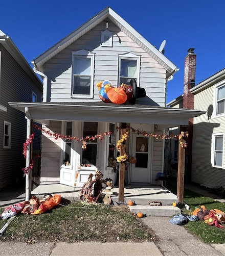 911 Rhomberg Ave, Dubuque, IA 52001