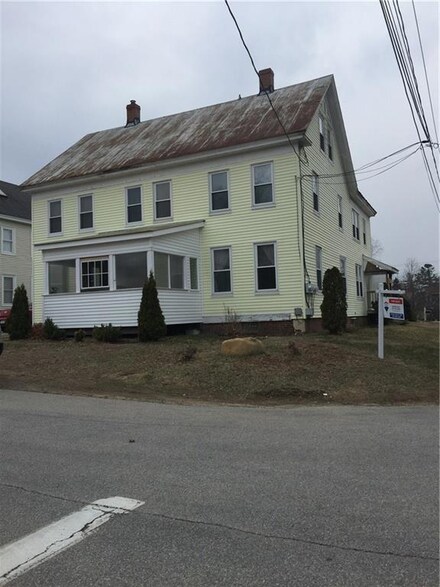 21 Annie St, Berwick, ME 03901