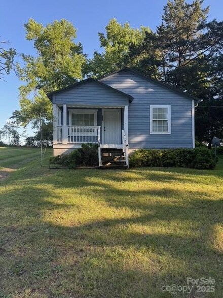 241 Hamrick Dr, Ellenboro, NC 28040