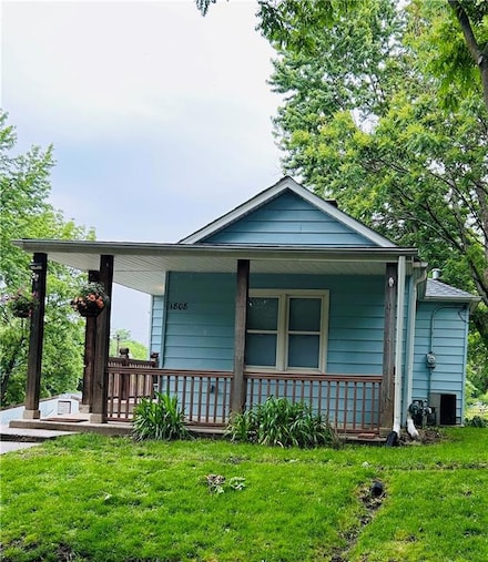 1808 Bellevue St, Saint Joseph, MO 64505