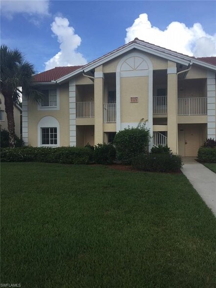 7773 Jewel Ln Unit 101, Naples, FL 34109