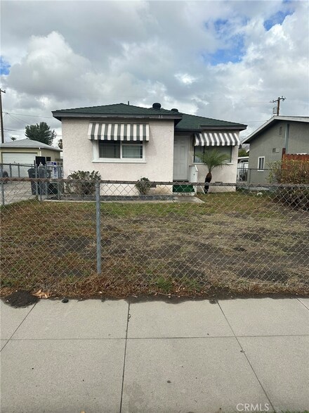 1356 W 10th St, San Bernardino, CA 92411