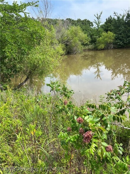 Tract 2 E 1090 Rd, Hoffman, OK 74437