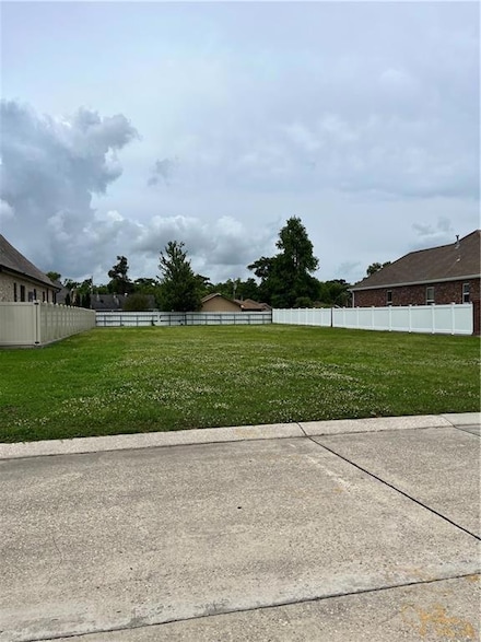 3104 Rue Marcelle, Meraux, LA 70075