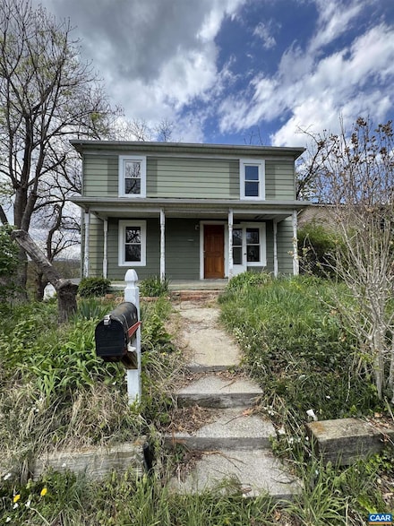 802 Burwell Ave, Staunton, VA 24401