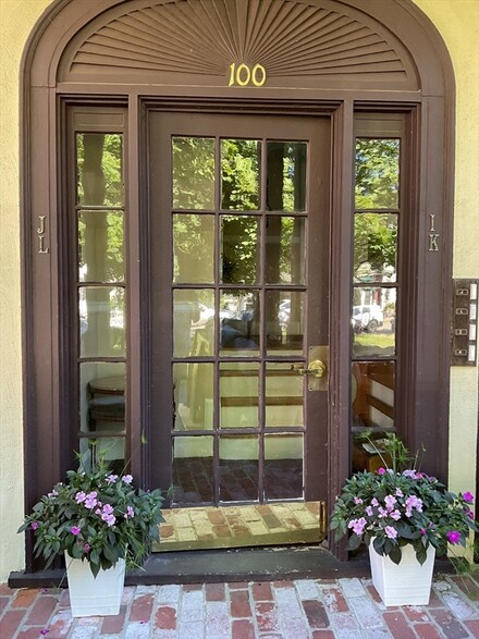 100 Main St Unit I, Andover, MA 01810