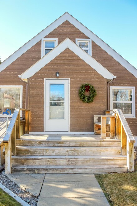 126 3rd Ave SW, Choteau, MT 59422
