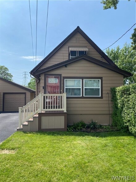 24 Dwyer St, Buffalo, NY 14224
