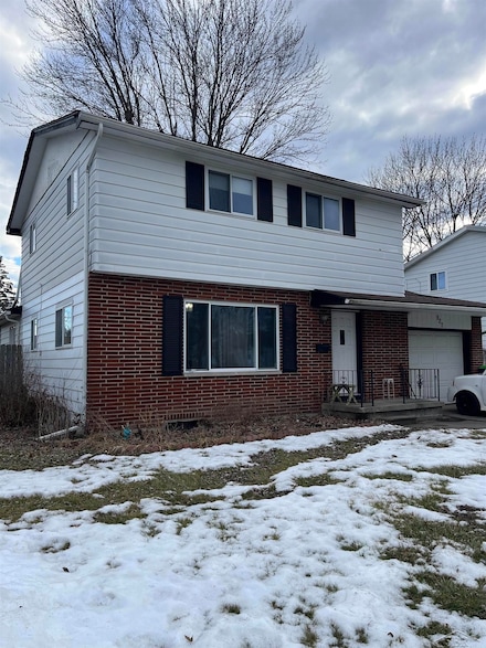 927 Piper Dr, Saginaw, MI 48604