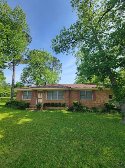 106 W Mcduffie St, Hawkinsville, GA 31036