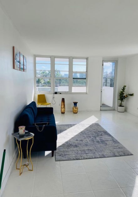 100 Lincoln Rd Unit 411B, Miami Beach, FL 33139