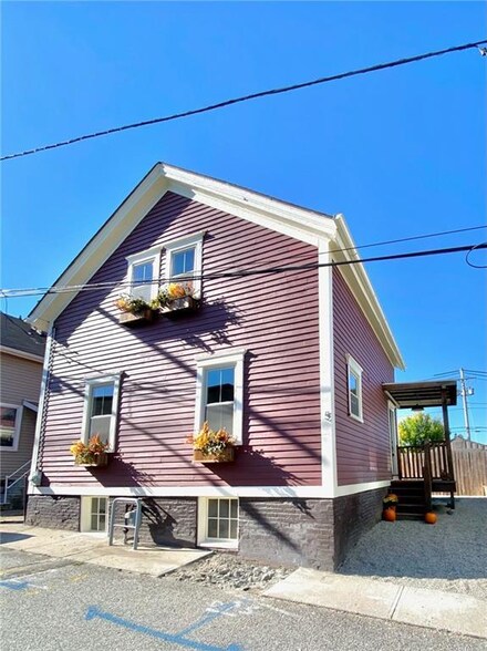 5 West St, Providence, RI 02903