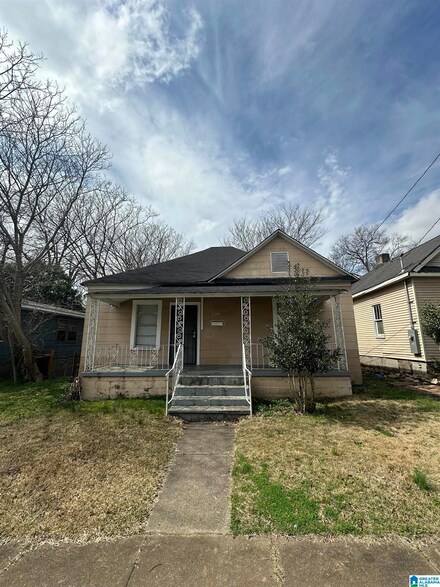 1306 Gulfport St, Birmingham, AL 35224