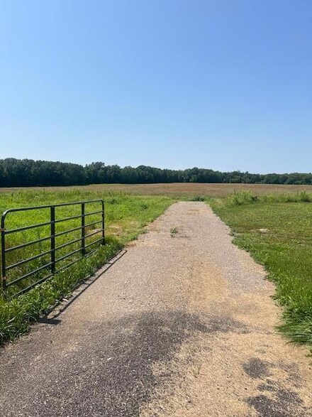 xxx Kerry St NW, Springvale Township, MN 55008