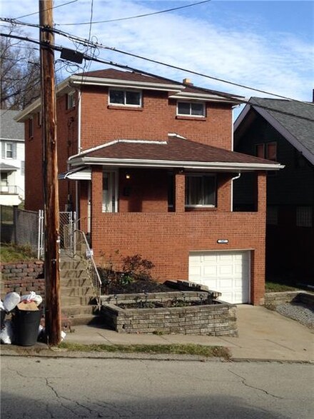 547 Woodmont Ave, East Mc Keesport, PA 15035