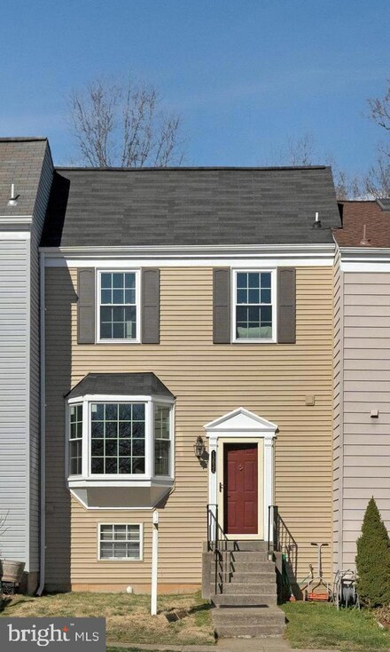 13832 Fount Beattie Ct, Centreville, VA 20121