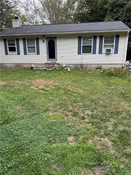 83 Long Hwy, Little Compton, RI 02837