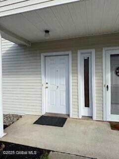 1307 Cambridge Manor Dr, Schenectady, NY 12302