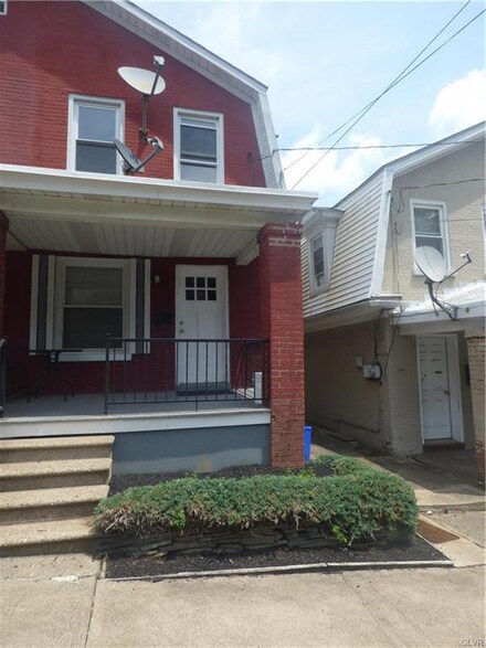 815 Ridge St, Easton, PA 18042