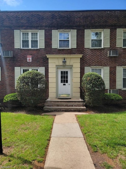 41 Parkway Village Unit 41B, Cranford, NJ 07016