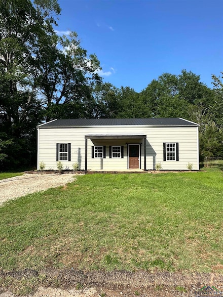 210 Empire St, Gladewater, TX 75647