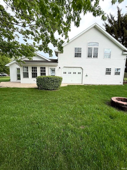2145 E 770 S, Wolcottville, IN 46795