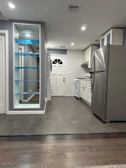 16 Mount Arlington Rd, Ledgewood, NJ 07852