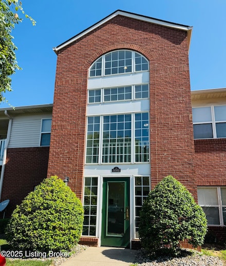8000 Magnolia Ridge Ct Unit 102, Louisville, KY 40291