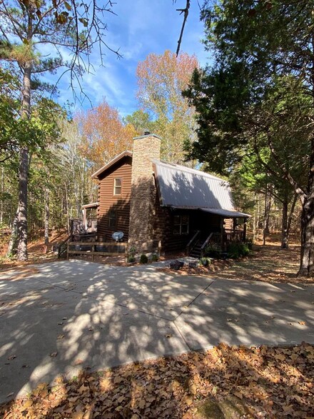 130 Mountain Springs Rd, Warm Springs, GA 31830