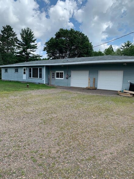 N10280 Bay Mill Rd, Tomahawk, WI 54487