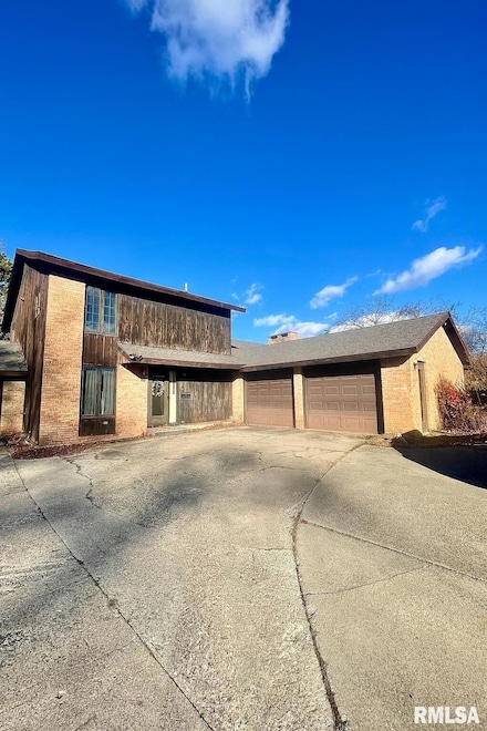 10 Rye Ct, Macomb, IL 61455