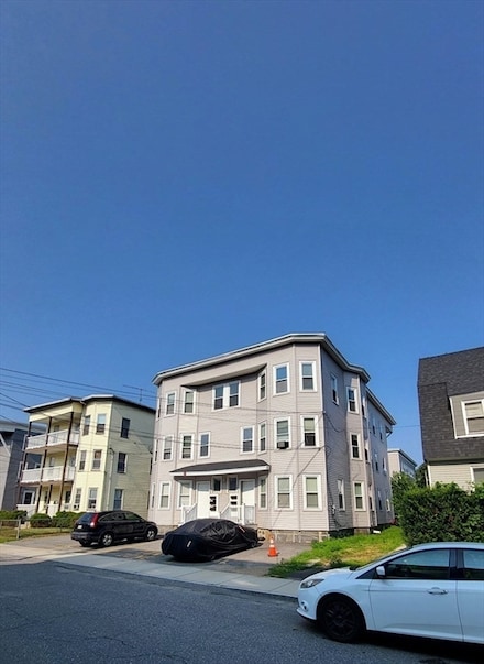 145 4th St Unit 3, Leominster, MA 01453